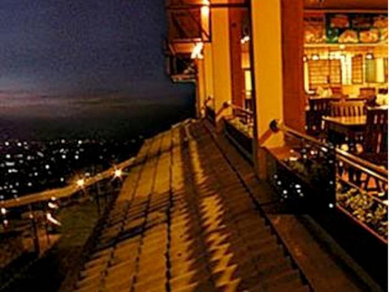 Oyo 1159 Bukit Indah Hotel & Restaurant Near Rsud Prambanan Джок'якарта Екстер'єр фото